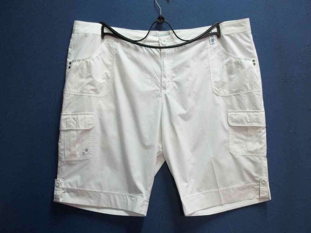 100% Cotton Longer Length White Cargo Shorts - Size 50