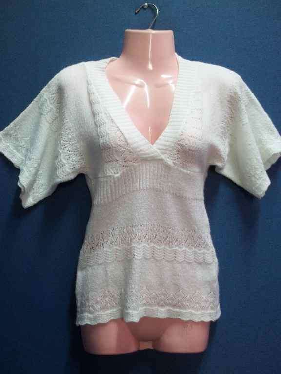 White Stretch Knit Top - Size M * Quality Brand