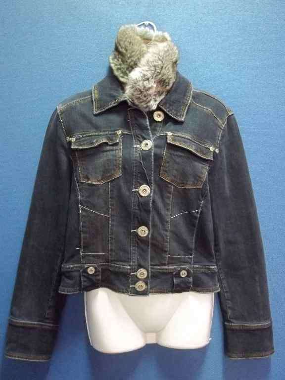 Stretch Fashion Denim Jacket With Detachable Fur Collar - Size 34 * Quality Brand