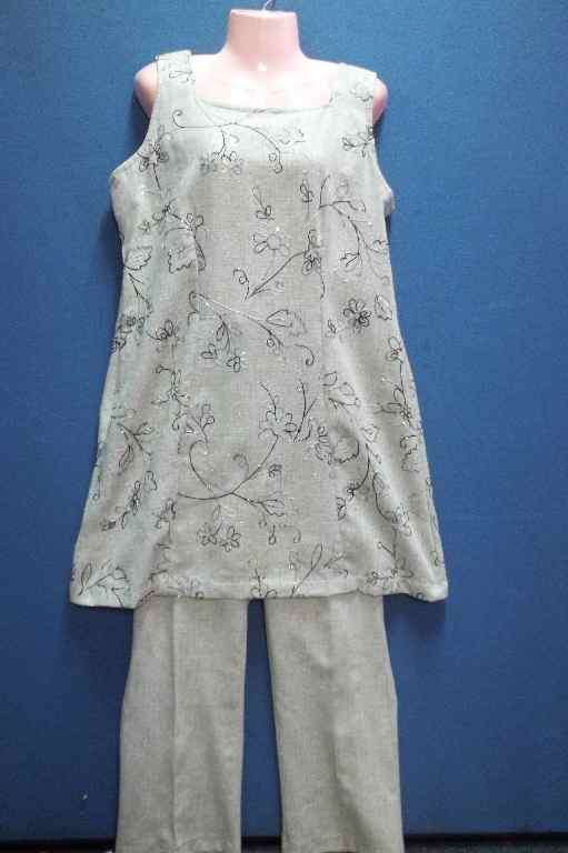 Light Grey Textured Material 2Pce With Embroidery & Sequin Detail- Chest 106cm, Waist 88cm, Hips 104