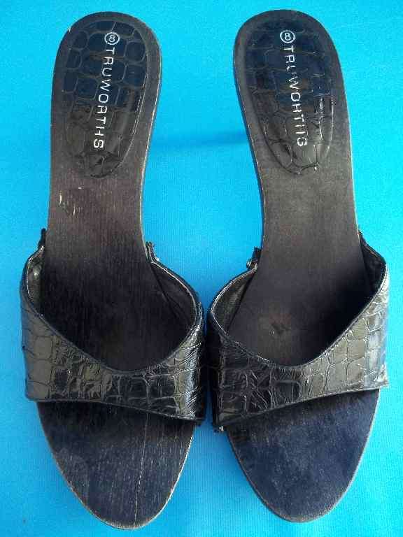 Black Wood & Patent Leather Snakeskin Sandals, 6,5cm Heels - Size 8 * Quality Brand