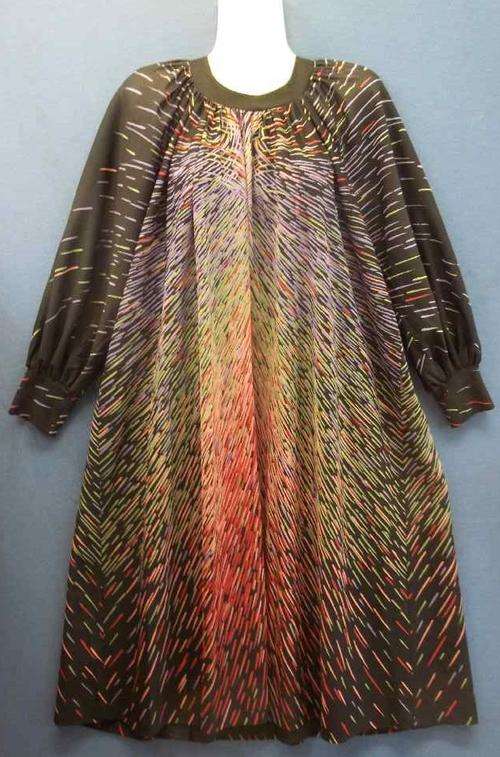 Lined Polyester Patterned Vintage Dress - Size 34 (Belt Included)