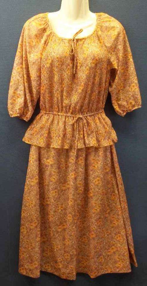 Vintage Floral Lightweight Polyester or Nylon 2 Piece - Size 32/34 (Skirt Has Elastic Waist)