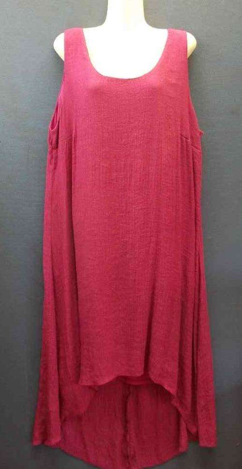 Lined Pink Crinkle Polyester/Rayon Dress, Longer At The Back - Size 46 * Quality Brand