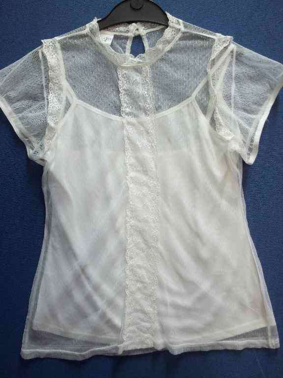 Cream Lace Shirt With Cami - Size 38 * Quality Brand