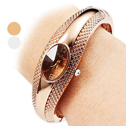 STUNNING !!Women's Watch Casual Style Alloy Bracelet Watch