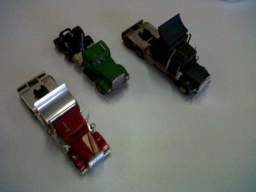 3x HO trucks