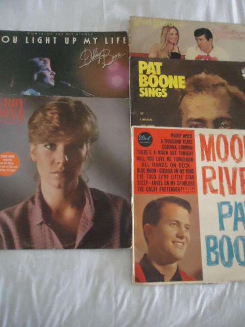 A COLLECTION OF 5 PAT AND DEBBY BOONE  LPS IN GREAT CONDITION