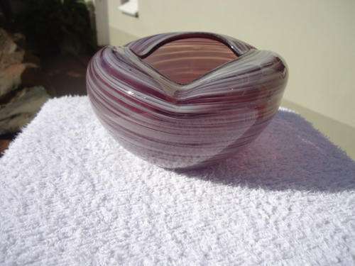 VINTAGE 1950'S MURANO AMEYTST & WHITE SWIRL ASHTRAY - SEE PHOTOS