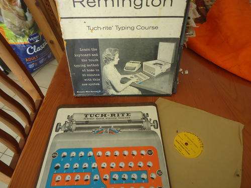 REMINGTON "TUCH-RITE" TYPING COURSE- WITH KEYBOARD AND RECORD IN V/GOOD CONDIION
