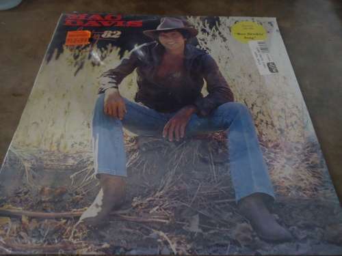 STILL SEALED - MAC DAVIS "FORTY82" STAR 5289 STEREO LP
