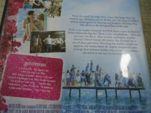 MAMMA MIA -THE MOVIE-  DVD - RUNNING TIME 104 MINUTES