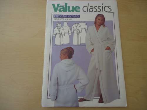 VALUE CLASSICS PATTERNS  "DRESSING GOWNS" SIZES XS (S; M; L; XL)