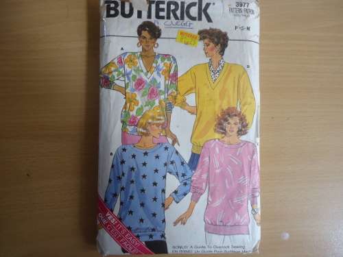 BUTTERICK PATTERNS- 3977 SIZES PETITE- SMALL - MEDIUM  COMPLETE