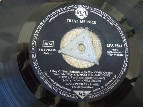 ELVIS PRESLEY PICTURE SINGLE -"TREAT ME NICE" GERMAN RCA EXTENDED PLAY 7 SINGLE