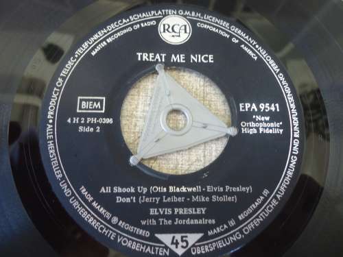 ELVIS PRESLEY PICTURE SINGLE -"TREAT ME NICE" GERMAN RCA EXTENDED PLAY 7 SINGLE