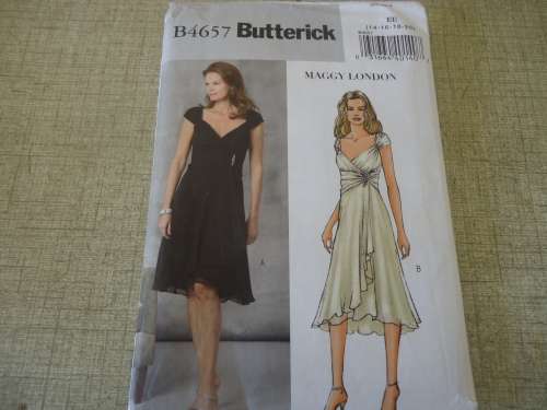 BUTTERICK PATTERN B4657 - SIZES  EE = 14 + 16 +18 + 20 COMPLETE