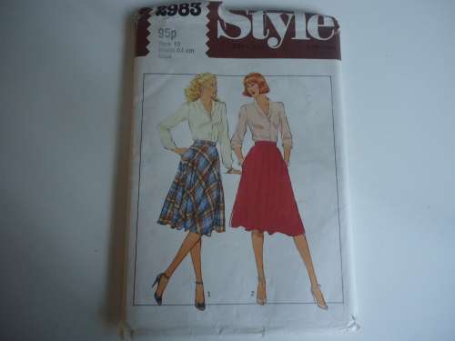 STYLE PATTERNS 2983  Skirt MISS SIZE 10 WAIST 64CM - COMPLETE