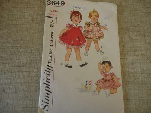 SIMPLICITY  PATTERNS 3649 TODDLER SIZE 1 COMPLETE