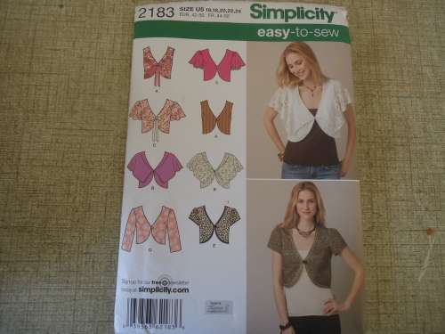SIMPLICITY  PATTERNS 2183 SIZE U5 = 16 + 18 + 20 + 22 + 24  COMPLETE