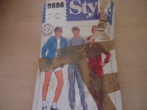 STYLE PATTERNS MEN 3586 SIZE SMALL 34 - 36 CM -  COMPLETE
