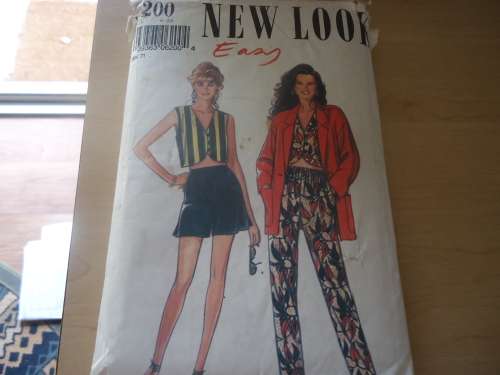 NEW LOOK PATTERNS 6200 - 6 SIZES IN ONE 6 - 16- COMPLETE