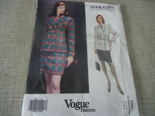 VOGUE PATTERNS 2961 "ANNE KLEIN"-  SIZES  14 + 16 + 18 COMPLETE & UNCUT