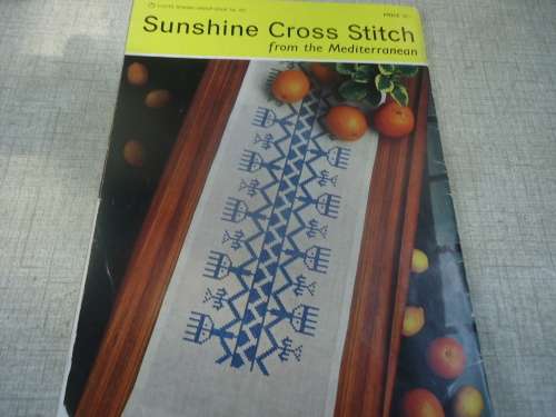 COATS EMBROIDERY BOOK # 837 SUNSHINE CROSS STITCH - 24 PAGE BOOK