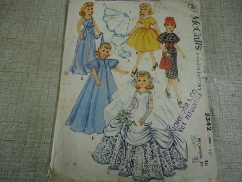 McCALL'S CRAFTS PATTERNS 2342  20" DOLL OUTFITS  - COMPLETE
