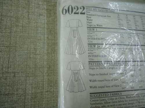 NEW LOOK PATTERNS 6022  DRESS SIZES 6 - 16 - COMPLETE