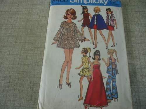 SIMPLICITY PATTERNS 8466  FASHION 11 1/2" DOLLS LIKE BARBIE - FASHION WARDROBE- COMPLETE