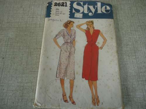 STYLE PATTERNS 2621 DRESS  SIZE 12 BUST 87 CM  -COMPLETE