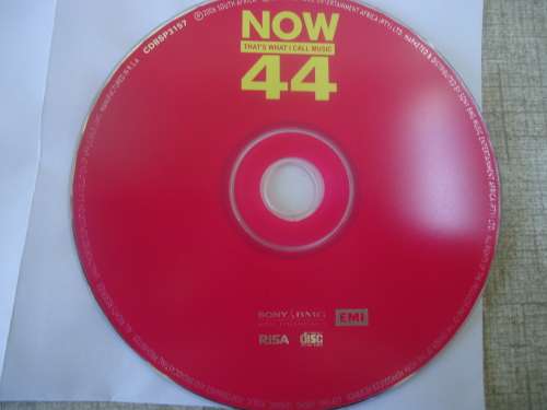 POP - : NOW THAT'S WHAT I CALL MUSIC VOLUME 44-  CD - supplied in a CD COVER - no inner sleeves