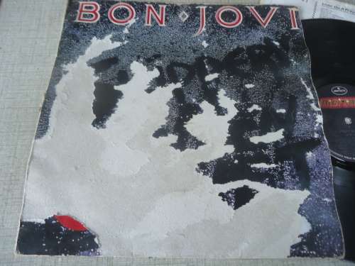 BON JOVI- SLIPPERY WHEN WET- UK IMPORT - 1986 MERCURY STEREO  LP - WORN COVER