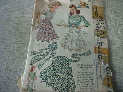VINTAGE McCALL'S PATTERNS 884 APRON ONE SIZE COMPLETE & SUPPLIED IN PLASTIC