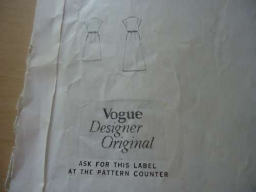 VOGUE DESIGNER ORIGINAL PATTERNS - 2130 BY BELINDA BELLVILLE - DRESS - SIZES 12 COMPLETE