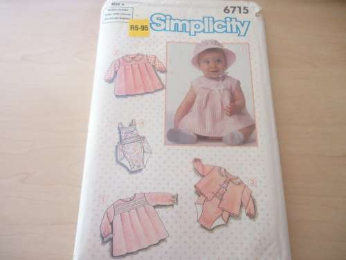 SIMPLICITY PATTERNS 6715 BABY OUTFITS SIZES NEWBORN - 18 MONTHS COMPLETE & UNCUT