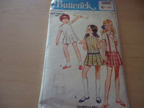 VINTAGE BUTTERICK  PATTERN 5665 GIRLS DRESS SIZE 4 YEARS BREAST  23" COMPLETE - WELL USED PATTERN