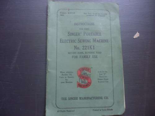 SINGER BABY MINI 221K 1951 PORTABLE SEWING MACHINE,LIGHT ELECTRIC ATTACHMENT,CARRY CASE, FULL HOUSE!