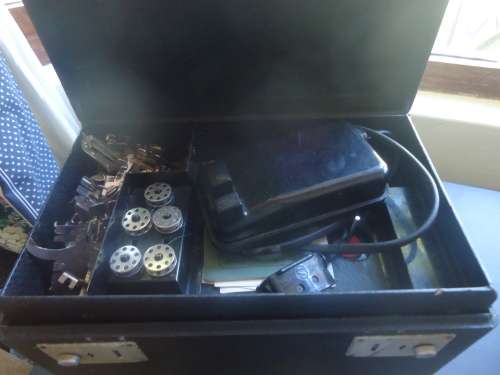 SINGER BABY MINI 221K 1951 PORTABLE SEWING MACHINE,LIGHT ELECTRIC ATTACHMENT,CARRY CASE, FULL HOUSE!