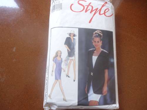 STYLE PATTERNS 2022 DRESS & JACKET SIZE A = 8 - 18 COMPLETE
