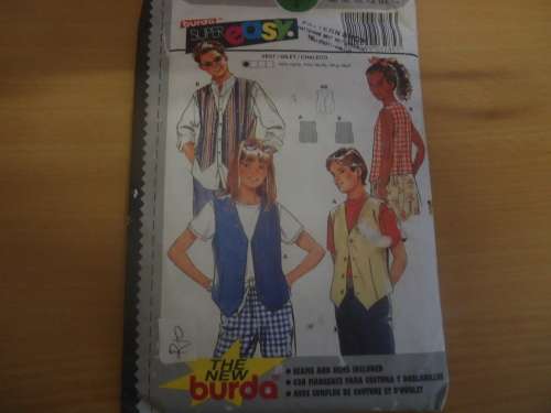BURDA PATTERNS 3285 JUNIOR WAISTCOAT SIZES 10 + 11 + 12 + 13 + 14 + 15  JUNIOR COMPLETE & UNCUT