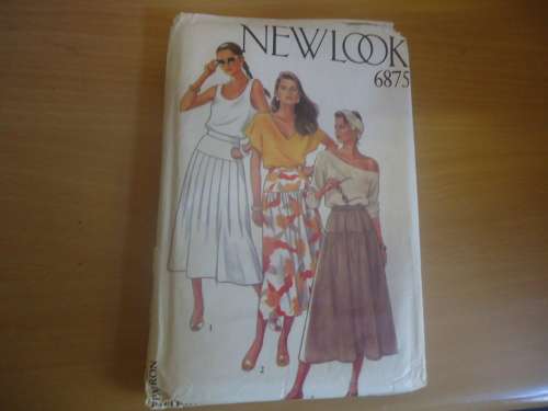 NEW LOOK PATTERNS 6875 BASQUE SKIRTS SIX SIZES IN ONE 8 - 18 COMPLETE & UNCUT