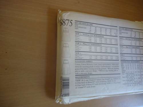 NEW LOOK PATTERNS 6875 BASQUE SKIRTS SIX SIZES IN ONE 8 - 18 COMPLETE & UNCUT