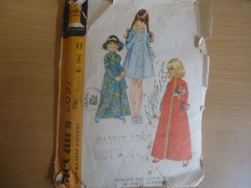 RETRO McCALL'S PATTERN  - 2697 GIRL'S ROBE IN 3 VERSIONS SIZE 6 YEARS - COMPLETE