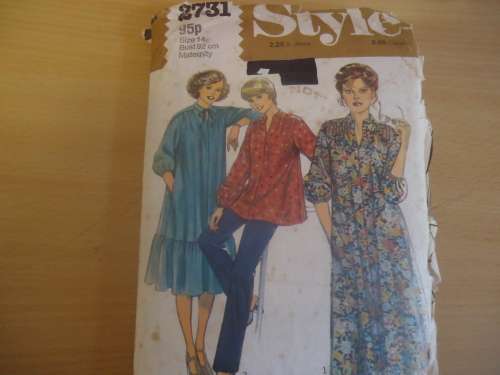 STYLE PATTERNS 2731 MATERNITY DRESS  SIZE 14 BUST 92 CM  COMPLETE