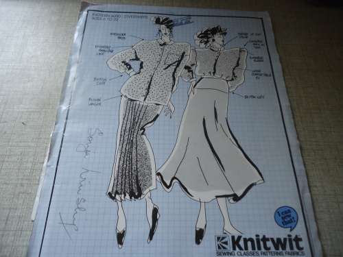 KNITWIT PATTERNS 6000 "OVERSHIRTS" SIZES 6 - 22