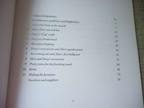 "ALICE & DAISY" RAG DOLL SISTERS special occasion outfits+ FURNITURE  - VALERIE JANITCH -88 PG BOOK