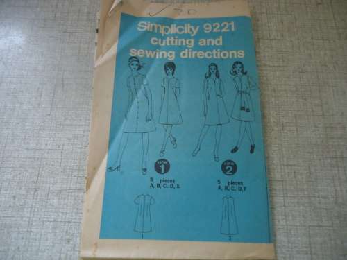 SIMPLICITY PATTERNS 9221 DRESS WITH SASH SIZE  20  NO COVER - COMPLETE & UNCUT