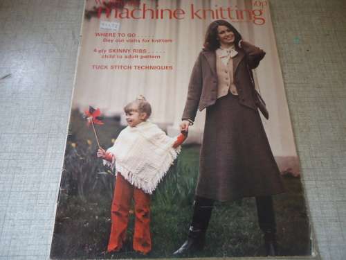 WORLDWIDE MACHINE KNITTING BOOK  AUGUST 1979 56 A4 PAGES